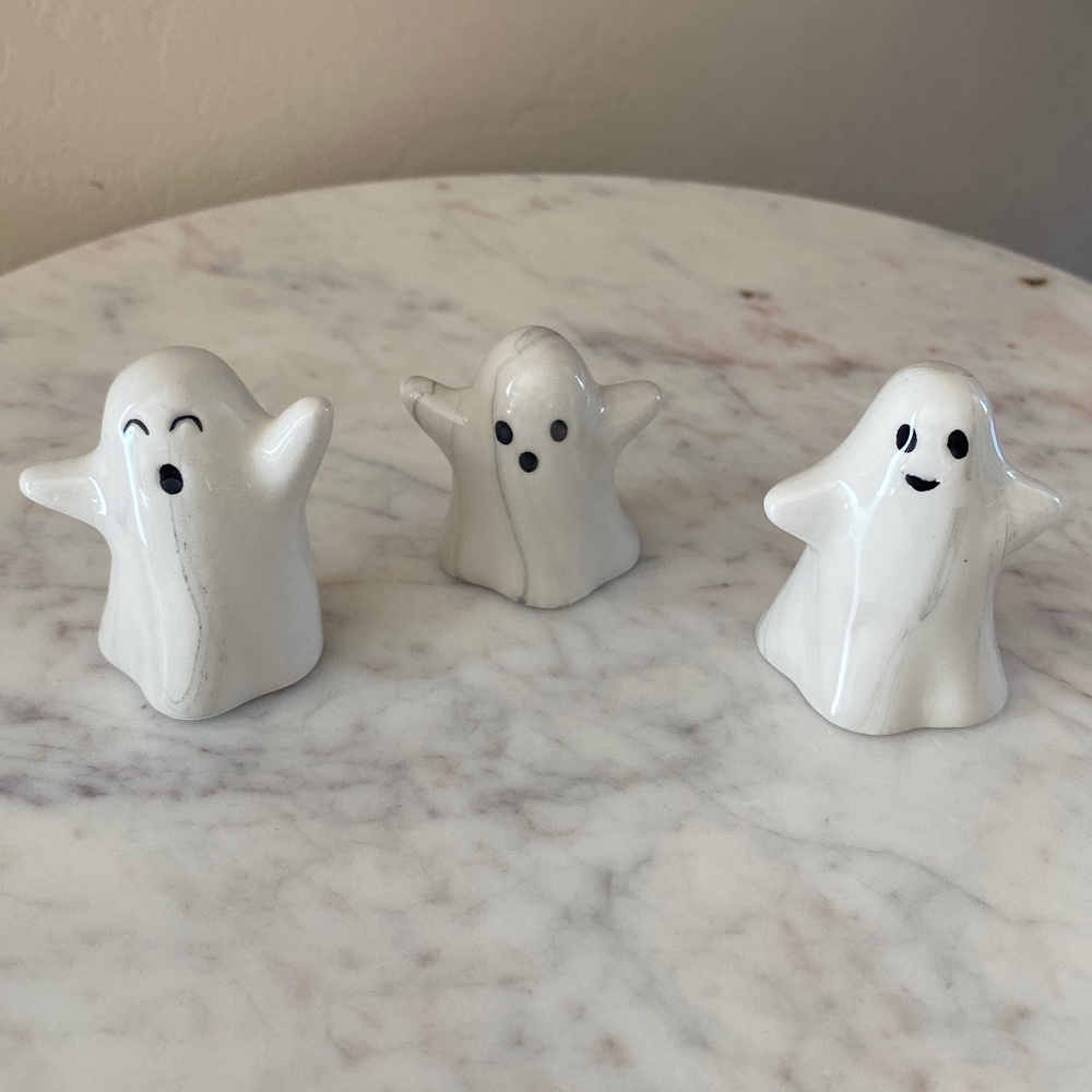 NEW 3pc Ghosts Mini Mantle Ceramic Decorative Accent Set Hyde and EEK! Boutique